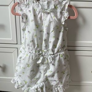 *only worn once* no stains, perfect condition Janie and Jack romper